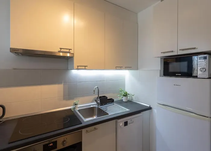 Need In Bp - Garage, Terraces, Aircon