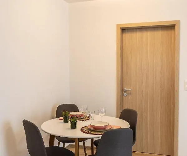 Need In Bp - Garage, Terraces, Aircon *