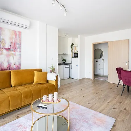 Need In Bp - Garage, Terraces, Aircon * בודפשט